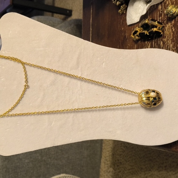 Vintage Avon Sonnet Perfume Bottle (EMPTY) Locket Necklace - Picture 2 of 7